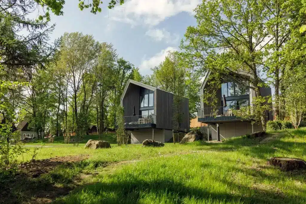 Vakantiewoningen in houtskeletbouw. Het is een van de troeven van MBS.